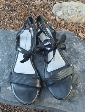 Sandals Chinese Laundry Women Size 11